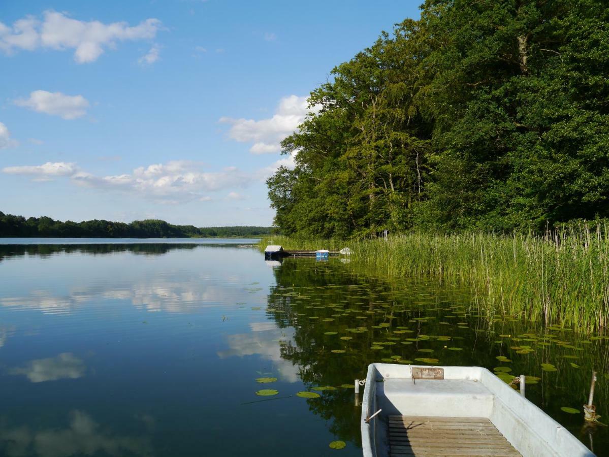 Ferienhaus-Uckermarkblick Rosenow  エクステリア 写真