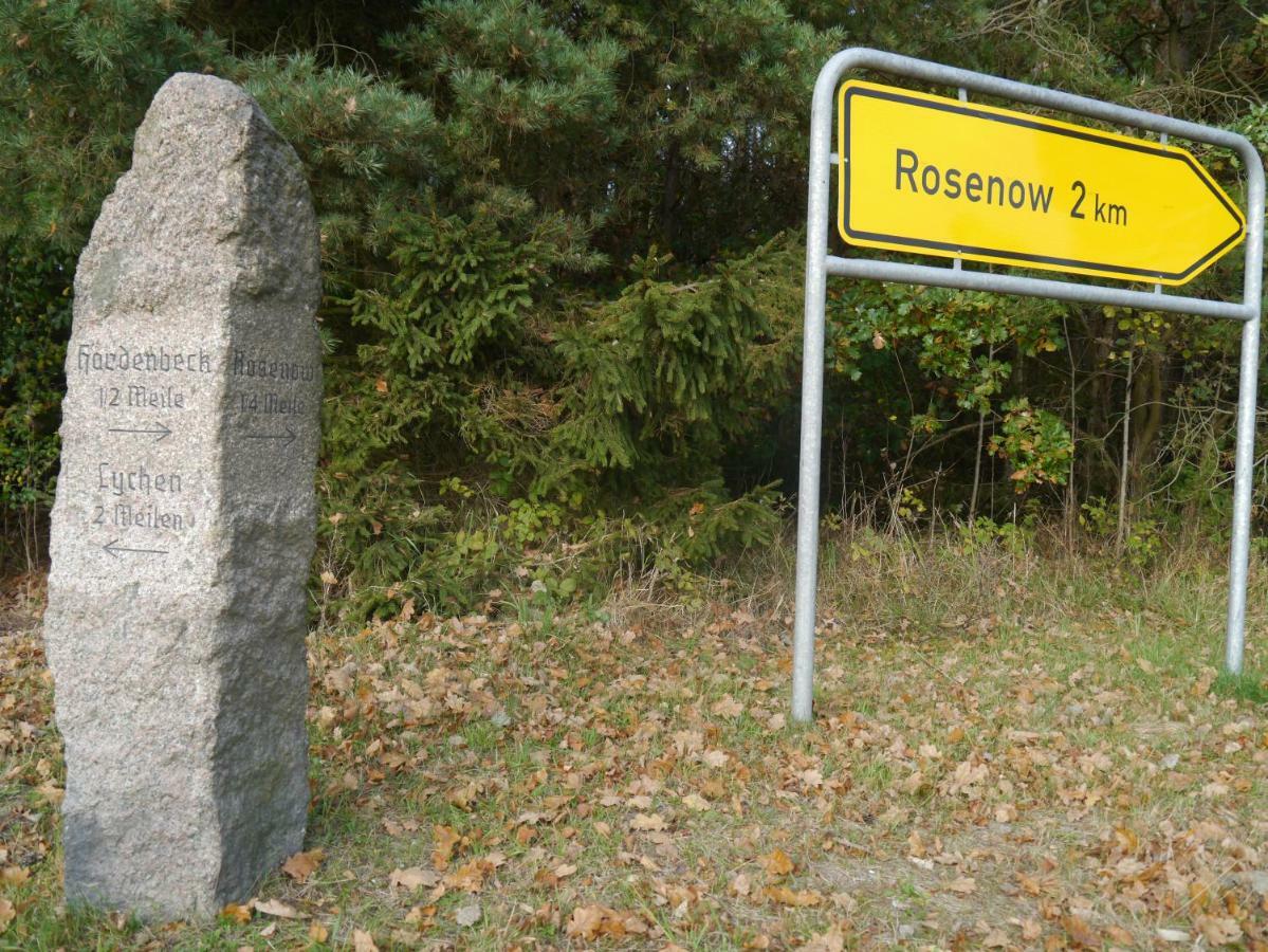 Ferienhaus-Uckermarkblick Rosenow  エクステリア 写真