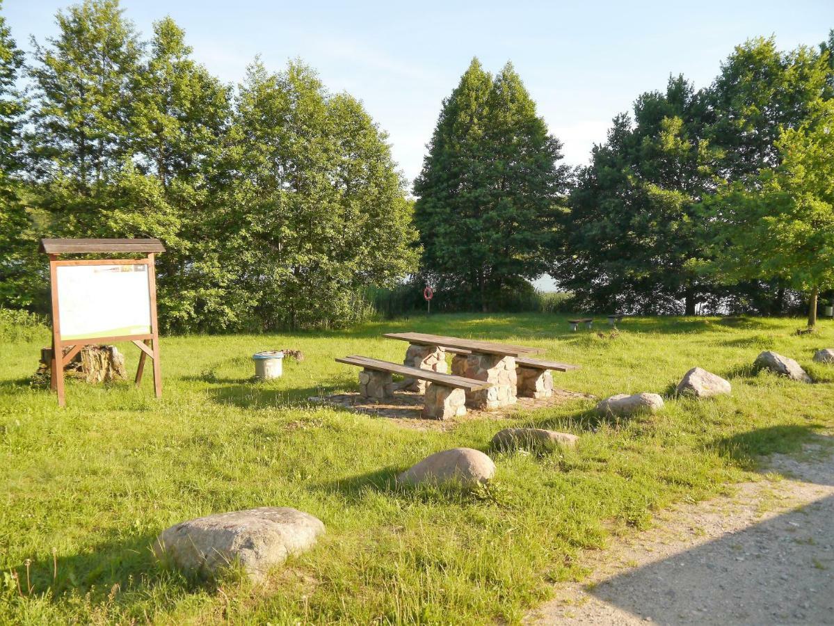 Ferienhaus-Uckermarkblick Rosenow  エクステリア 写真